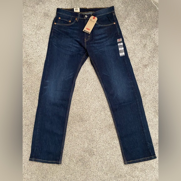 Levi’s 505 Regular Straight Fit Jean - Picture 3 of 9